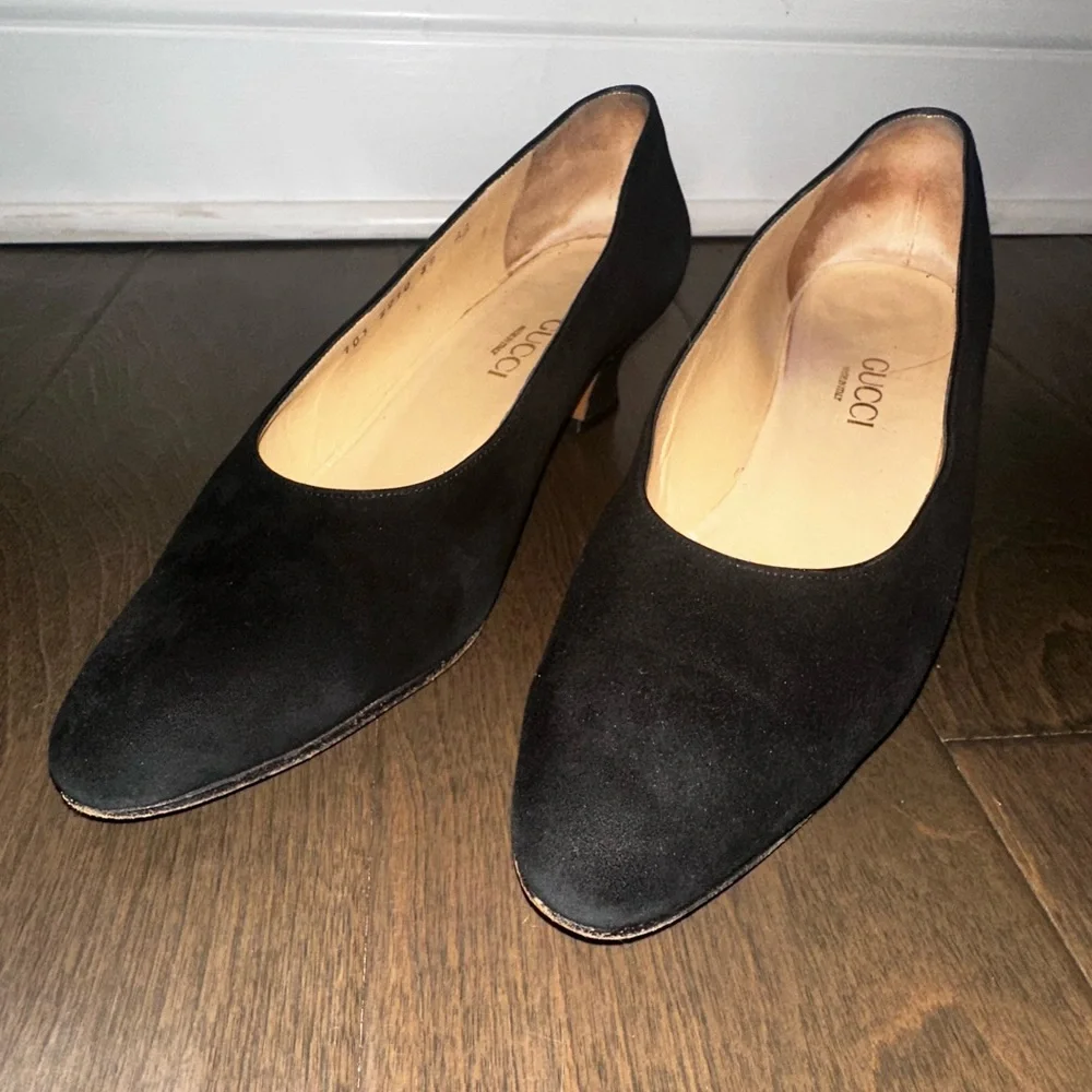 Vintage Gucci Black Suede Low Heel Pumps Made in Italy with Original Box Size 8